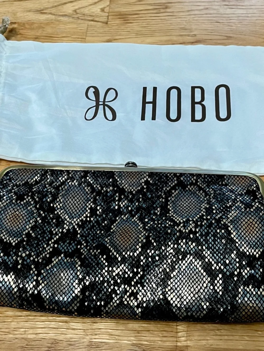 HOBO Lauren Wallet